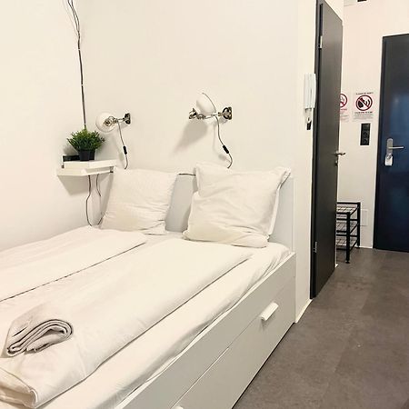 Studio Apartment By Hi5- Rottenbiller Apartment 부다페스트 외부 사진