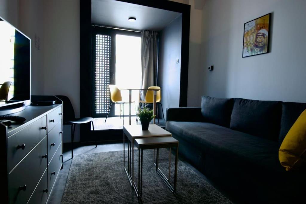 Studio Apartment By Hi5- Rottenbiller Apartment 부다페스트 외부 사진