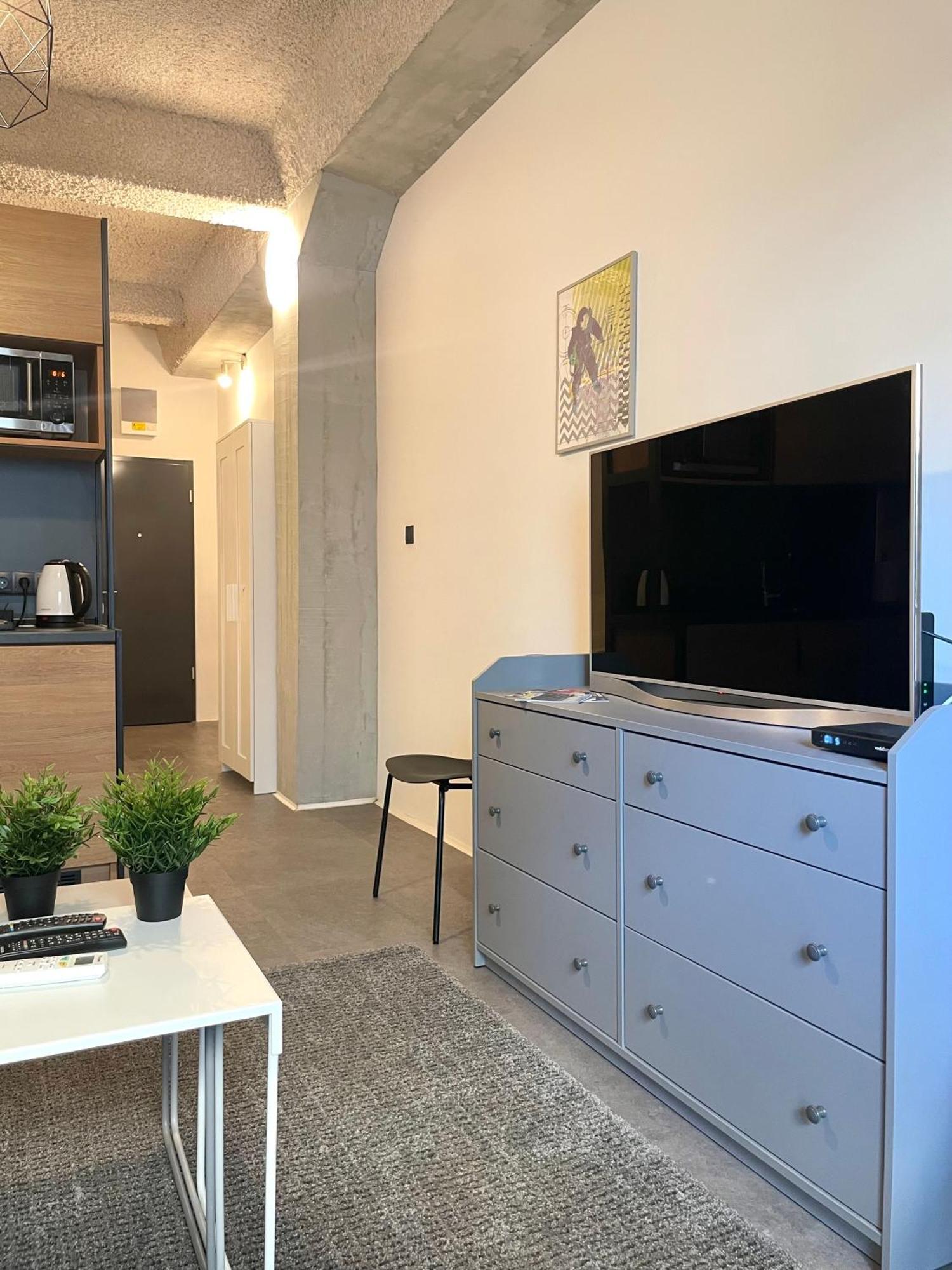 Studio Apartment By Hi5- Rottenbiller Apartment 부다페스트 외부 사진